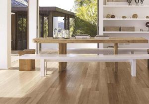 carrelage aspect bois a montpellier