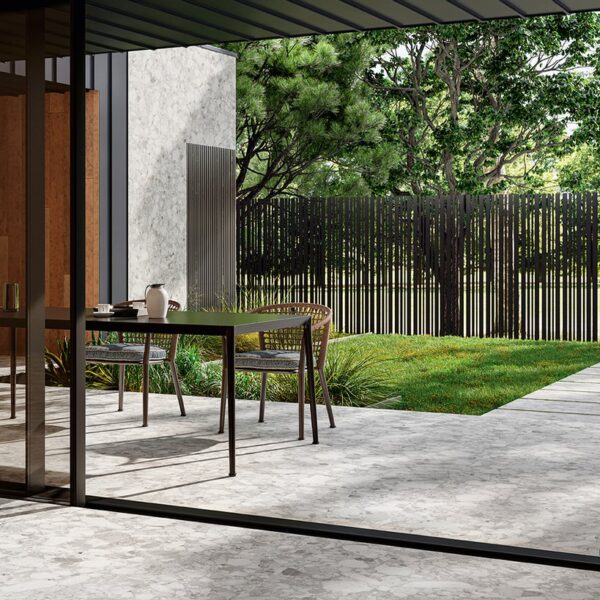 carrelage de la tour dalle sur plot effet pierre sur la terrasse d une maison d architecte de montpellier
